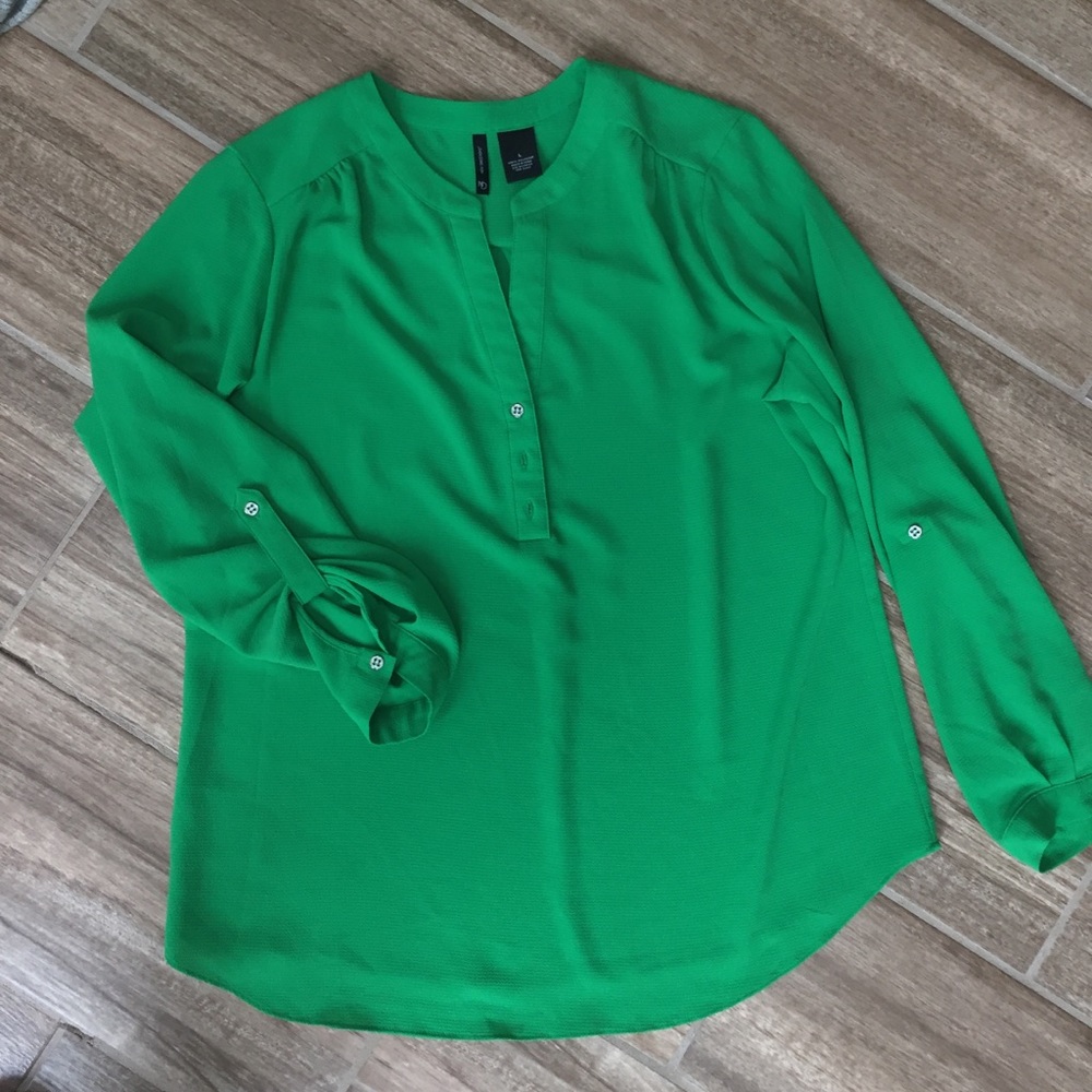 New Directions Lime green long sleeve blouse